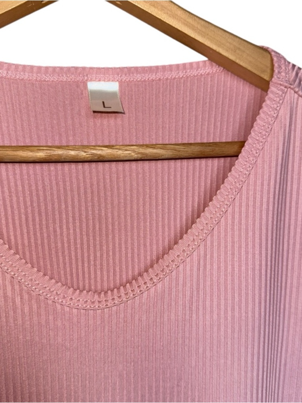 Women’s Pink Ruffle Sleeve V-Neck Top - Picture 3 of 5